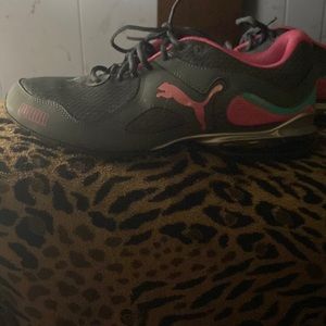 Pink teal grey puma athletic shoes woman’s size 11